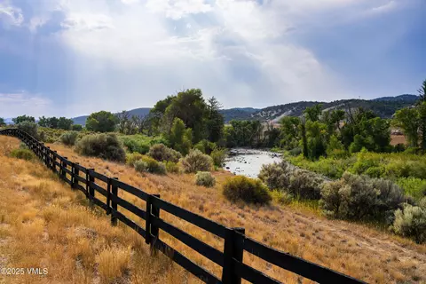 1633 W Diamond Star Rd, Eagle, CO 81631 photo 5