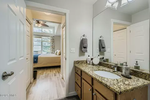 Bath - 29 Pearch St #B201, Eagle, CO 81631 photo 2 of 4