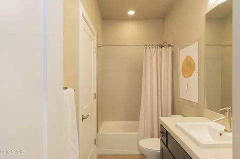 Bath - 88 Soleil Cir, Eagle, CO 81631 photo 1 of 7