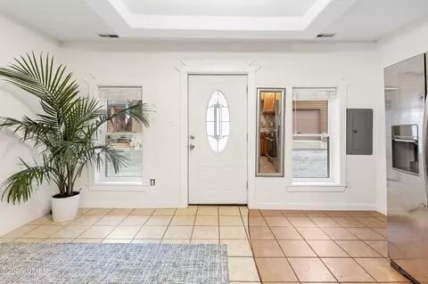 Entry Way - 487 Eagle St, Red Cliff, CO 81649 photo 2 of 3
