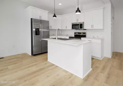 60 Comanche Way, Gypsum, CO 81637