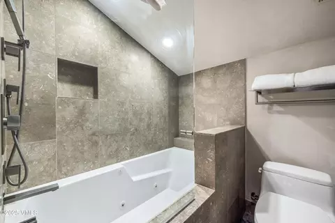 Bath - 100 E Meadow Dr #25, Vail, CO 81657 photo 7 of 7
