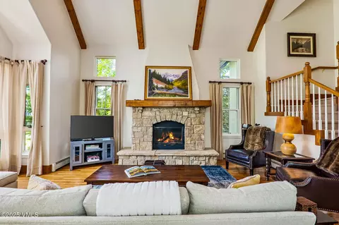 Living - 254 Eagles Glen Rd, Edwards, CO 81632 photo 5 of 6