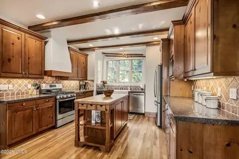 Kitchen - 254 Eagles Glen Rd, Edwards, CO 81632 photo 1 of 4