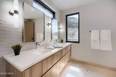 Bath - 2811 Bald Mountain Rd, Vail, CO 81657 photo 11 of 11