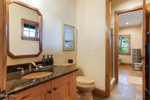 Bath - 422 Harrier Cir, Eagle, CO 81631 photo 3 of 6