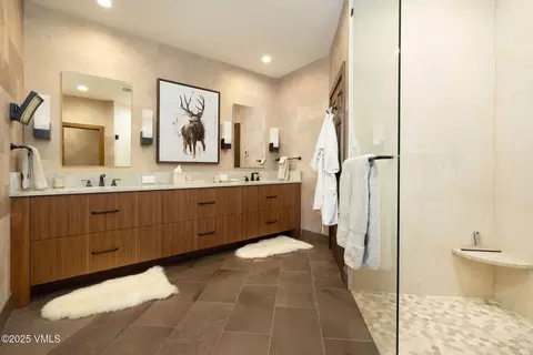 Bath - 64 Wildflower Pl #E, Edwards, CO 81632 photo 1 of 4