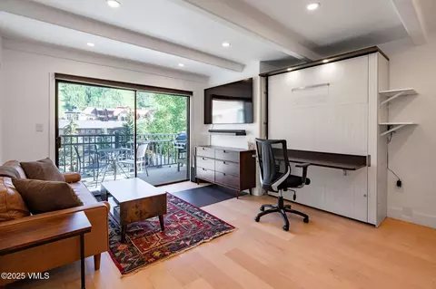 508 E Lionshead Cir #214, Vail, CO 81657