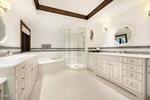 Bath - 463 Borders Rd, Beaver Creek, CO 81620 photo 3 of 8