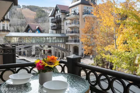 555 E Lionshead Cir #202, Vail, CO 81657