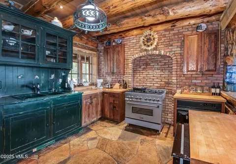 Kitchen - 650 Castle Peak Ranch Rd, Eagle, CO 81631 photo 2 of 3