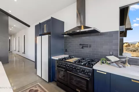 Kitchen - 2188 E Haystacker Dr, Eagle, CO 81631 photo 8 of 11