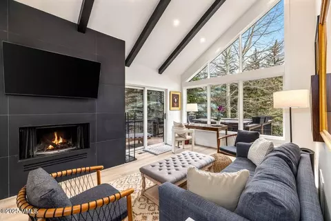 1546 Matterhorn Cir #4, Vail, CO 81657
