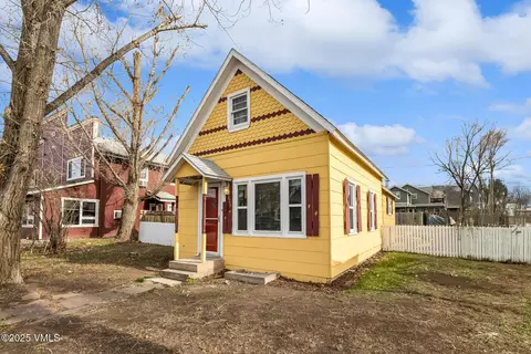 Exterior - 226 Capitol St, Eagle, CO 81631 photo 3 of 7