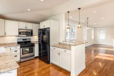 Kitchen - 236 Capitol St, Eagle, CO 81631 photo 3 of 5