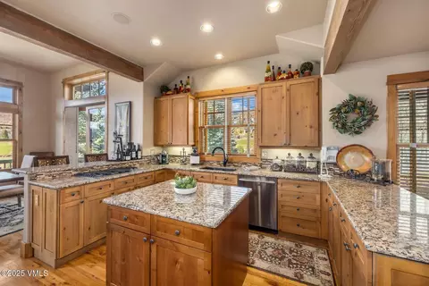 Kitchen - 33 Legends Ct, Edwards, CO 81632 photo 3 of 4