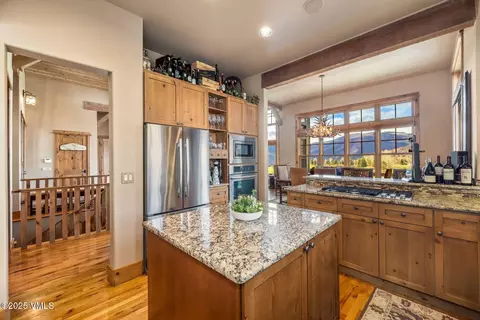 Kitchen - 33 Legends Ct, Edwards, CO 81632 photo 4 of 4