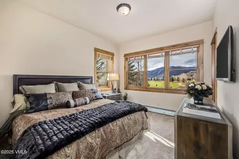 Bedroom - 33 Legends Ct, Edwards, CO 81632 photo 4 of 6
