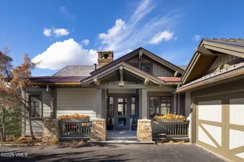 Exterior - 33 Legends Ct, Edwards, CO 81632 photo 4 of 13