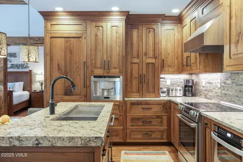 31 Avondale Ln #108, Beaver Creek, CO 81620