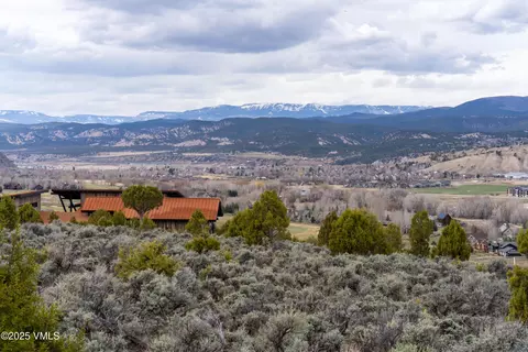 989 E Haystacker Dr, Eagle, CO 81631 photo 4