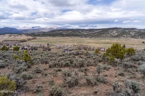 989 E Haystacker Dr, Eagle, CO 81631 photo 3