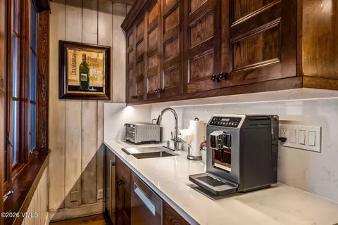 Kitchen - 3698 Daybreak Rdg, Avon, CO 81620 photo 2 of 2