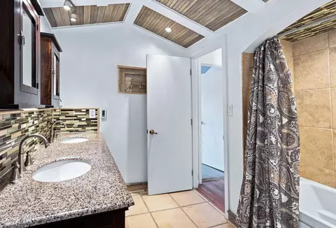 Bath - 108 Howard St, Eagle, CO 81631 photo 5 of 5