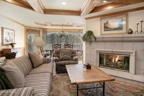 17 Chateau Ln #205, Beaver Creek, CO 81620