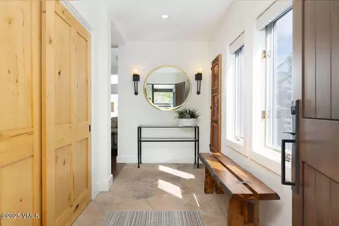 909 Eagle Dr, Avon, CO 81620 photo 3