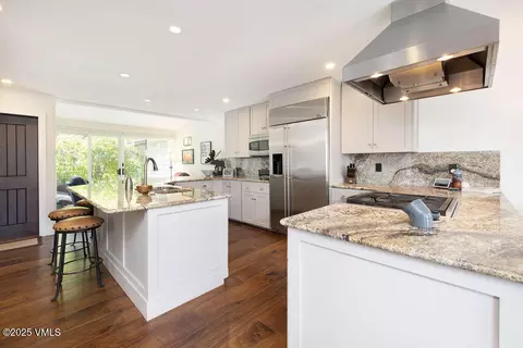 909 Eagle Dr, Avon, CO 81620 photo 13