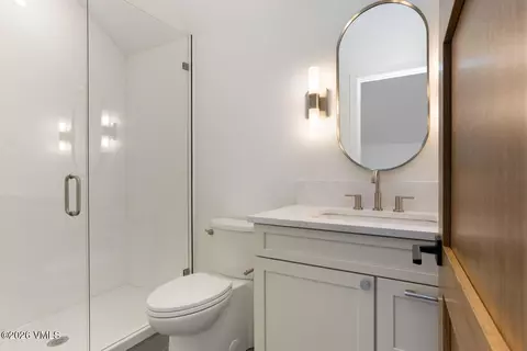 Bath - 563 Mount Hope Cir, Eagle, CO 81631 photo 8 of 8