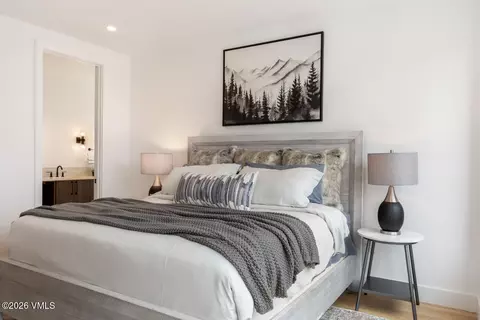 Bedroom - 563 Mount Hope Cir, Eagle, CO 81631 photo 1 of 11