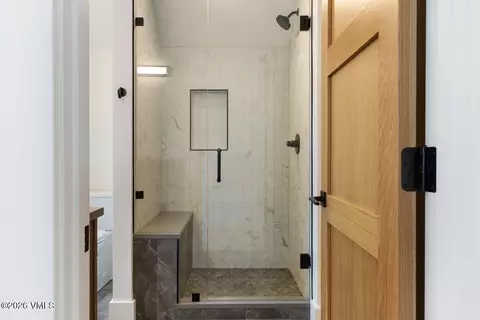 Bath - 563 Mount Hope Cir, Eagle, CO 81631 photo 7 of 8