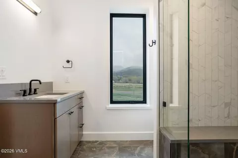 Bath - 563 Mount Hope Cir, Eagle, CO 81631 photo 6 of 8