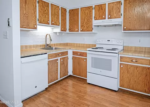 Kitchen - 85 Chambers Ave #5, Eagle, CO 81631 photo 3 of 4