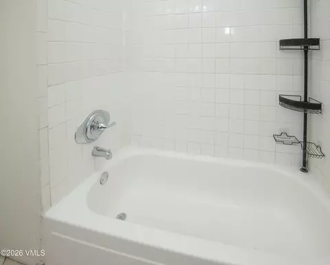 Bath - 85 Chambers Ave #5, Eagle, CO 81631 photo 3 of 6