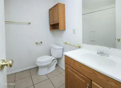Bath - 85 Chambers Ave #5, Eagle, CO 81631 photo 4 of 6