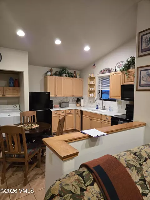 Kitchen - 344 Capitol St, Eagle, CO 81631 photo 4 of 5