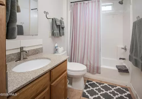 Bath - 344 Capitol St, Eagle, CO 81631 photo 7 of 7
