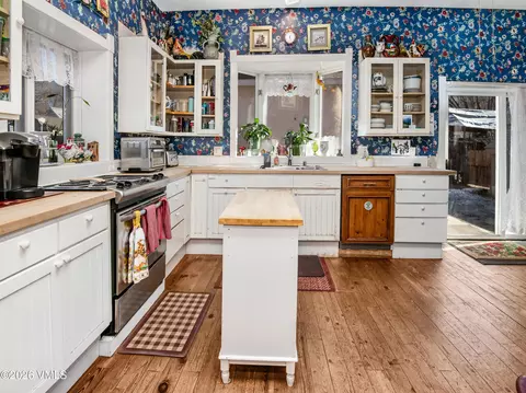 Kitchen - 344 Capitol St, Eagle, CO 81631 photo 2 of 5