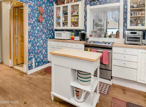 Kitchen - 344 Capitol St, Eagle, CO 81631 photo 3 of 5