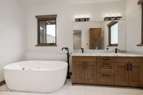 Bath - 89 Rowel Dr, Edwards, CO 81632 photo 1 of 1