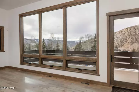 Living - 89 Rowel Dr, Edwards, CO 81632 photo 2 of 4