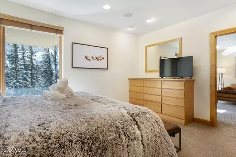 Bedroom - 292 E Meadow Drive Dr #558, Vail, CO 81657 photo 1 of 7