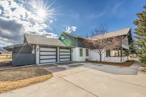 Exterior - 2044 Eagle Ranch Rd, Eagle, CO 81631 photo 3 of 5