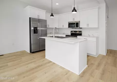 90 Comanche Way, Gypsum, CO 81637