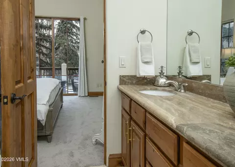 Bath - 280 Hackamore Rd, Edwards, CO 81632 photo 1 of 5
