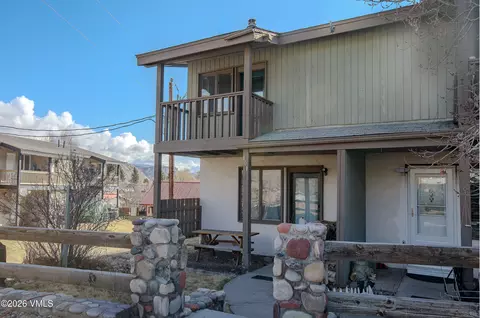 101 Red Hill Dr #A, Gypsum, CO 81637