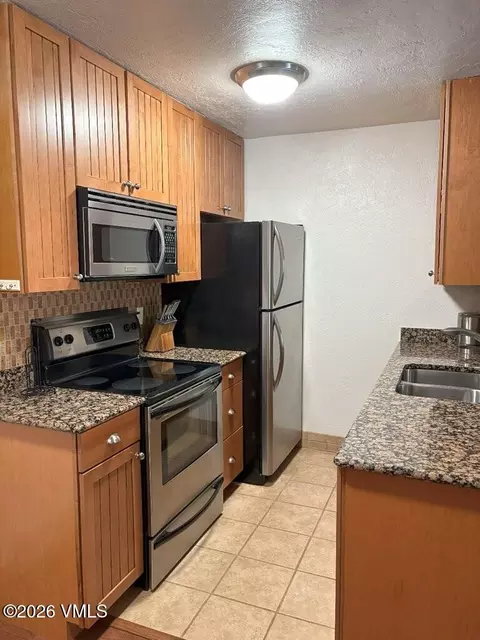 Kitchen - 5024 Main Gore S #A8, Vail, CO 81657 photo 1 of 2